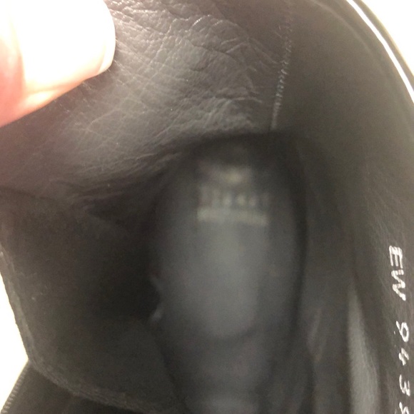 EUC Stuart Weitzman  Gortex boots. - Picture 8 of 8